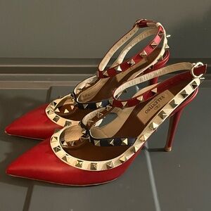 Valentino Garavani Pumps Heel Studs Leather